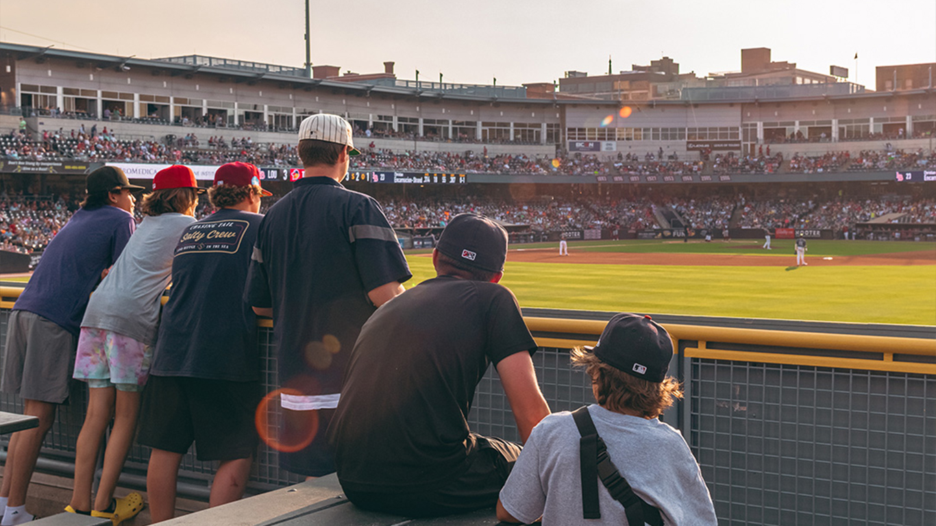 Discover the vibrancy of Toledo in summer – from thrilling baseball games to enchanting outdoor concerts and dining.